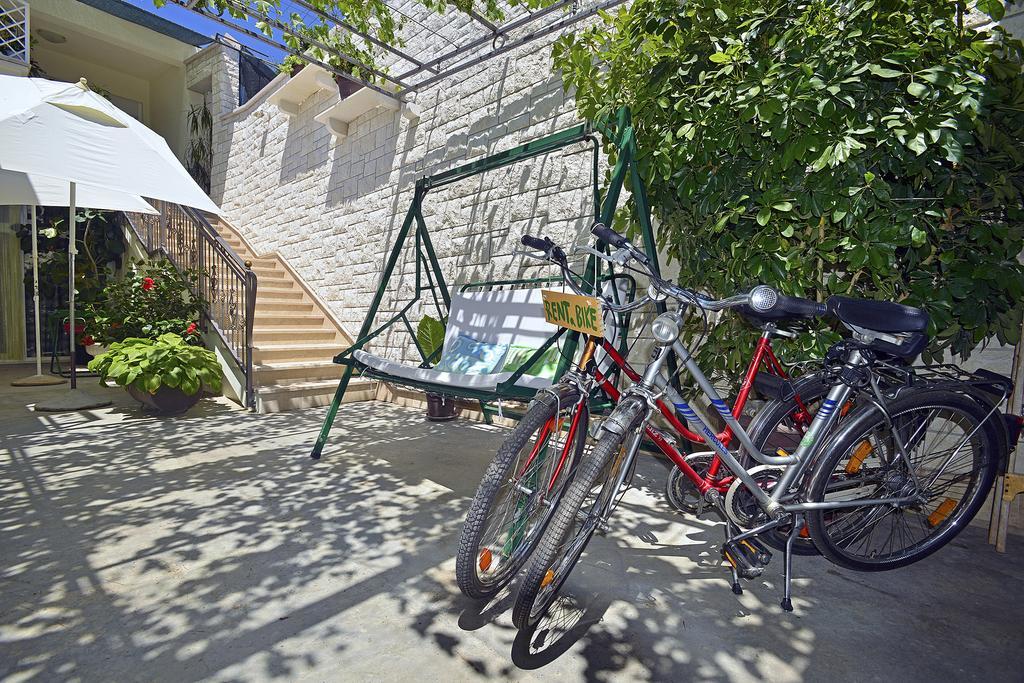 Apartments Micic Hvar Town Exterior foto